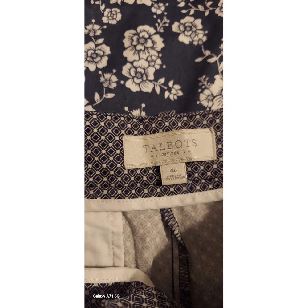 Talbots Women's  Shorts Petites Sz 4P Navy w/White Geometric  Pockets Preppy Y2K